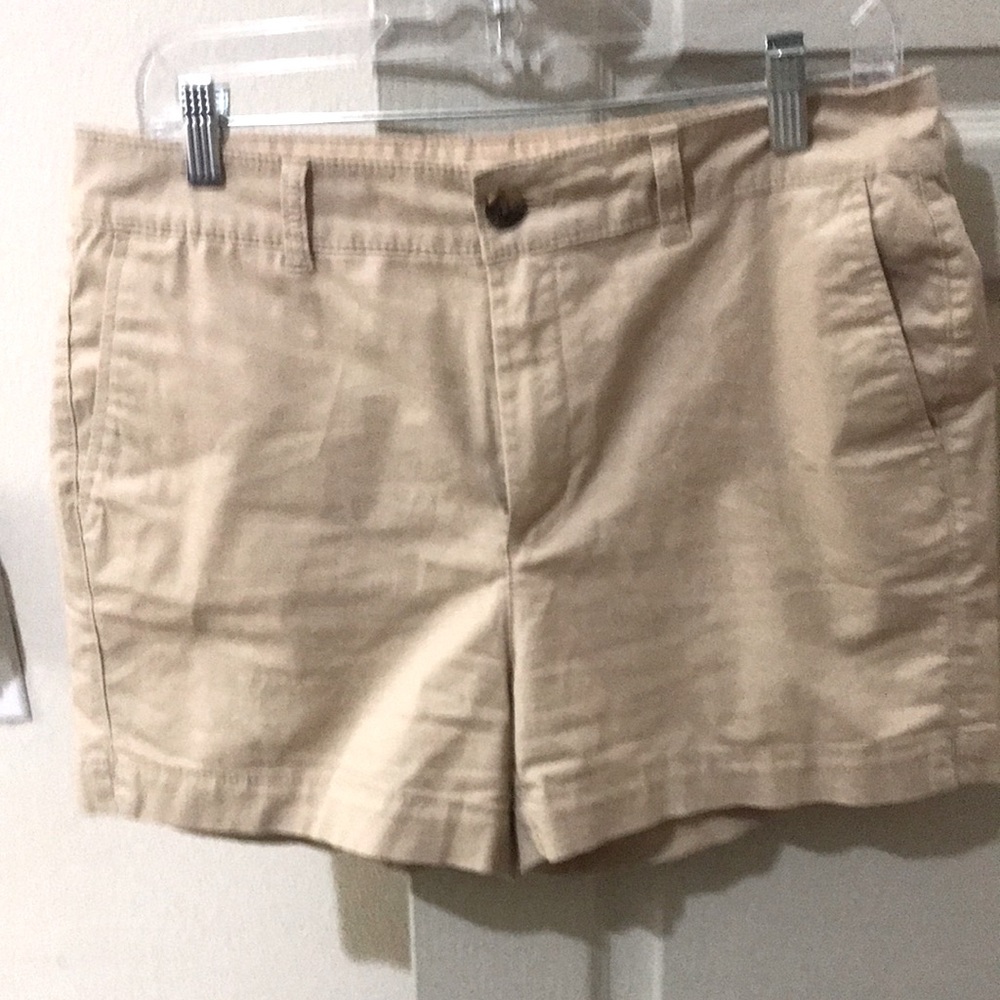 Size 6 high waisted shorts